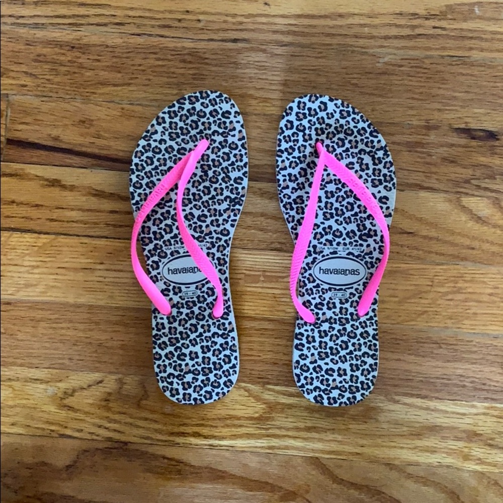 Cheetah Havaianas flip flops